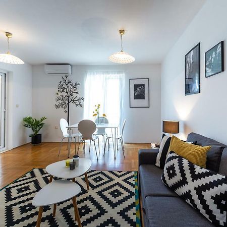 Mirjam'S Charming Apartment Дубровник Екстер'єр фото
